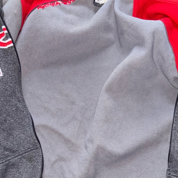 UNDER ARMOUR SWEATER - Picture 8 of 12